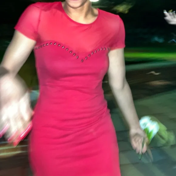 Little red dress - Picture 3 of 4